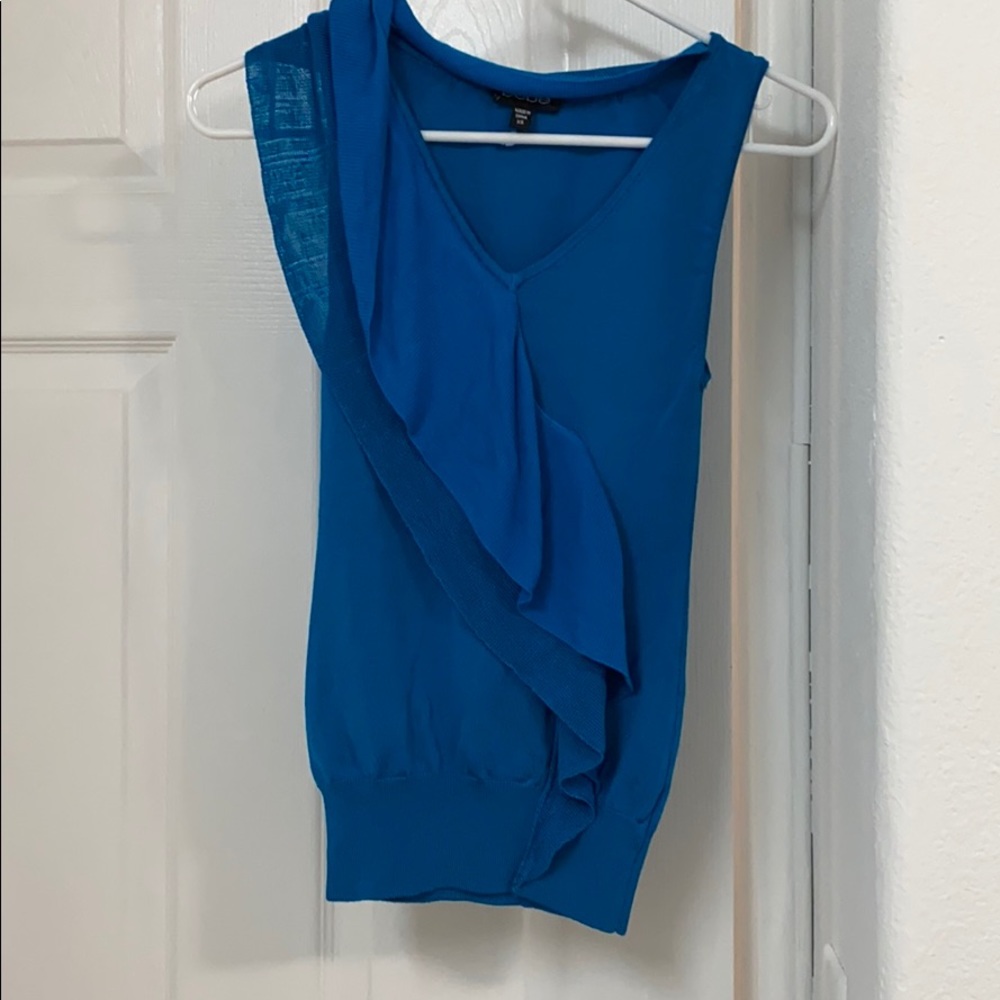 Sleeveless top